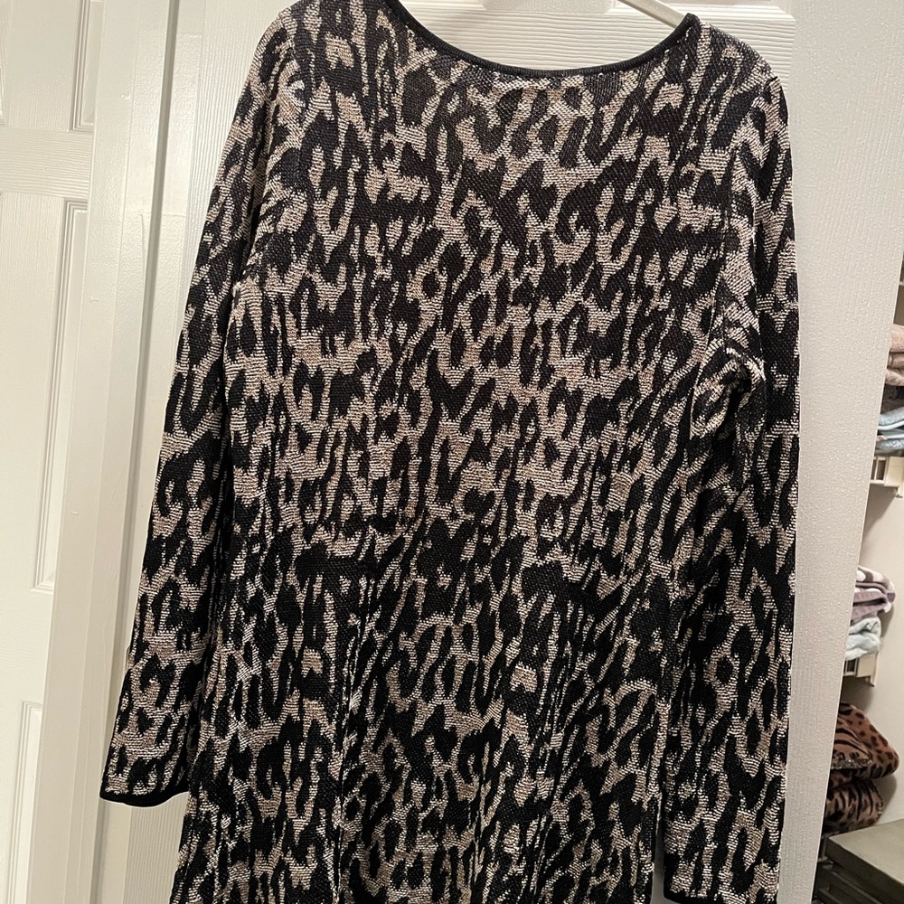 Ladies top - Picture 3 of 7
